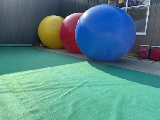 2.5m sfera gonfiabile in PVC personalizzata di grandezza OEM Entertainment