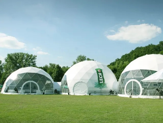 Nuovo design da 4 a 10 persone 850g di tessuto in PVC Glamping Dome Camera di lusso Tende