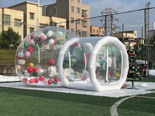 Casa a bolla chiara all'aperto