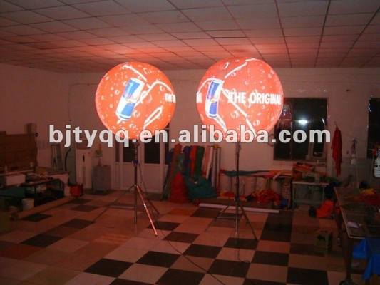 Funghi gonfiabili giganti a LED