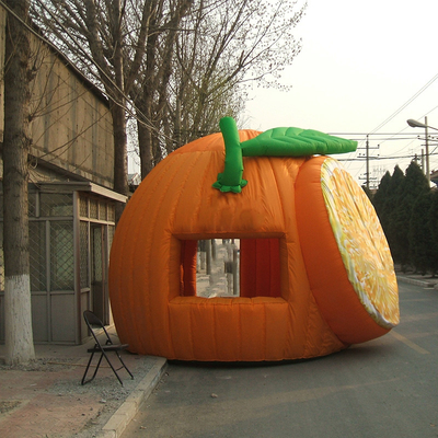 Tenda gonfiabile esterna gigante a quattro zampe in vendita con logo stampato