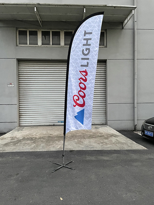 15 piedi all'aperto Protezione UV Fabbrica Non sbiadire Forma di coltello pubblicitario Volante Custom Banner Piuma spiaggia Bandiera